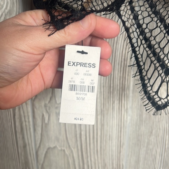 Express One Eleven Lace Bralett. Black With Nude Lining Sz Medium NWT - Picture 3 of 4